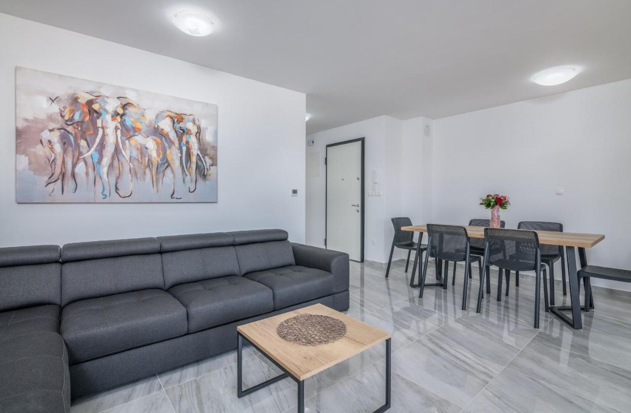 Apartments Elle Luxury Vantacici 말린스카 외부 사진